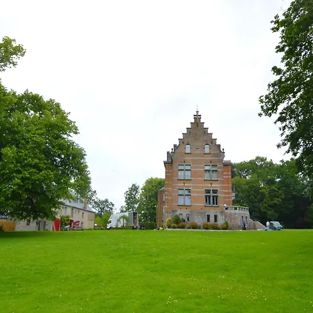 With Swimming Pool Situated In Wonderful Castle Grounds In *