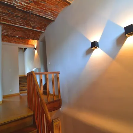 펜션 With Swimming Pool Situated In Wonderful Castle Grounds In Gesves
